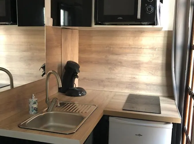 Beau Meuble Refait A Neuf Avec Vue Superbe Appartamento *